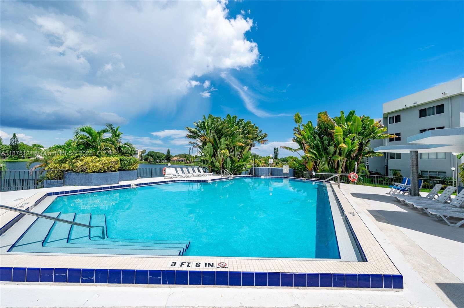 Real estate property located at 875 195th St #112, Miami-dade, Azure Lake Condo, Miami, FL