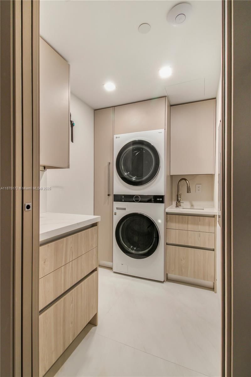 Real estate property located at 3301 183rd St #503, Miami-dade, The Peninsula Ii Condo, Aventura, FL