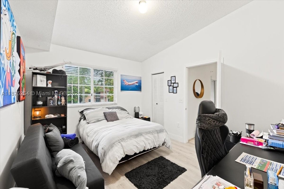 Real estate property located at 3261 Sabal Palm Mnr #206, Broward, Serenity Palms Condo, Davie, FL