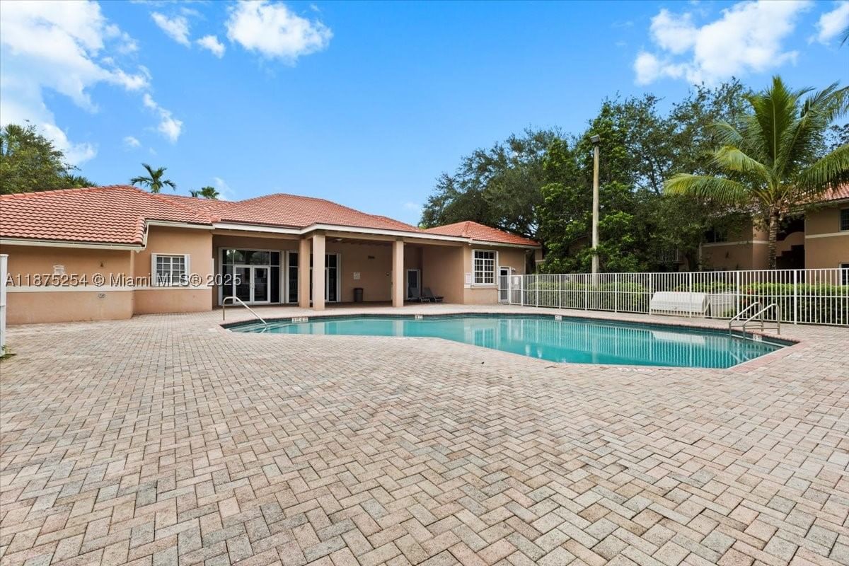 Real estate property located at 3261 Sabal Palm Mnr #206, Broward, Serenity Palms Condo, Davie, FL