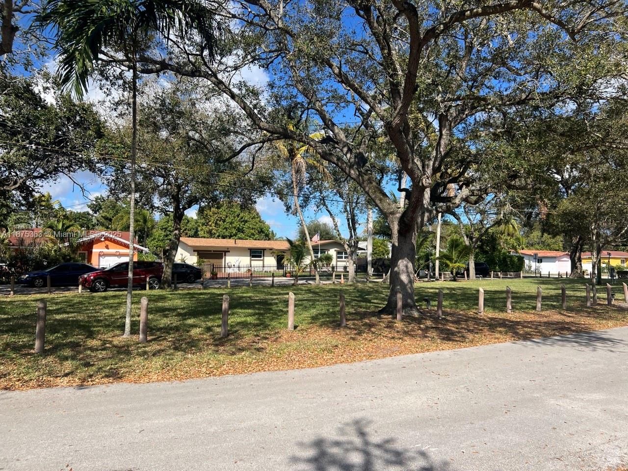 Real estate property located at 470 130th St, Miami-dade, Griffing Bisc Park Est, North Miami, FL