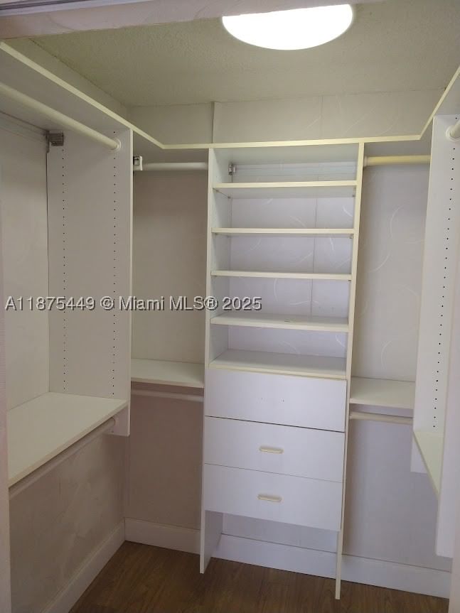 Real estate property located at 16909 Bay Rd #918, Miami-dade, Plaza Of Americas Condo, Sunny Isles Beach, FL
