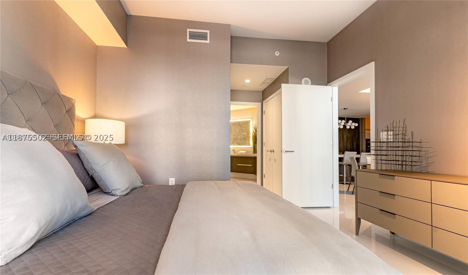 Real estate property located at 851 1st Ave #1203, Miami-dade, Paramount Miami Worldcent, Miami, FL