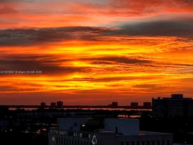 Real estate property located at 6917 Collins Ave #1420, Miami-dade, The Collins Condo, Miami Beach, FL