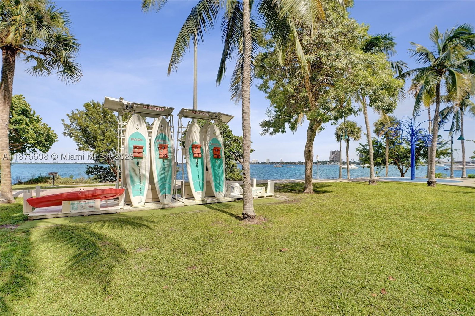 Real estate property located at 1900 Bayshore Dr #3207, Miami-dade, Quantum On The Bay Condo, Miami, FL