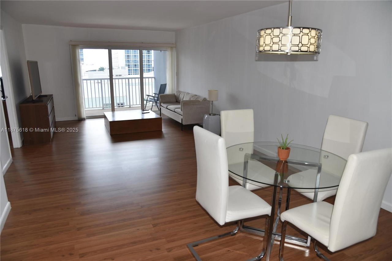 Real estate property located at 6855 Abbott Ave #703, Miami-dade, Villa Royal Condo, Miami Beach, FL