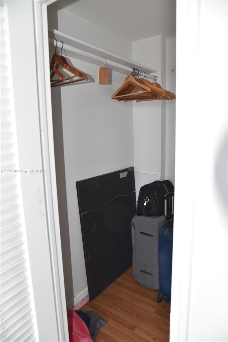 Real estate property located at 6855 Abbott Ave #703, Miami-dade, Villa Royal Condo, Miami Beach, FL