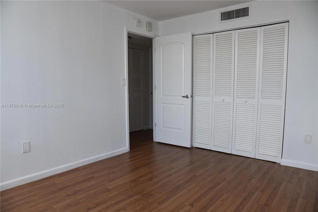 Real estate property located at 6855 Abbott Ave #703, Miami-dade, Villa Royal Condo, Miami Beach, FL