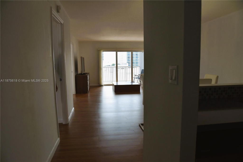 Real estate property located at 6855 Abbott Ave #703, Miami-dade, Villa Royal Condo, Miami Beach, FL