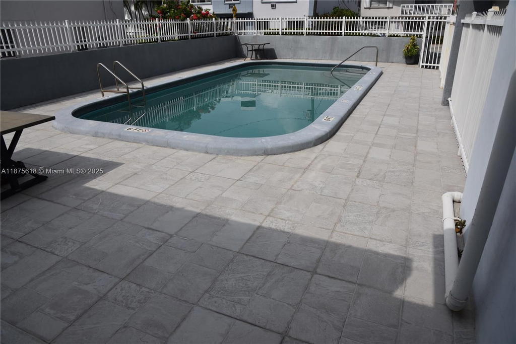 Real estate property located at 6855 Abbott Ave #703, Miami-dade, Villa Royal Condo, Miami Beach, FL
