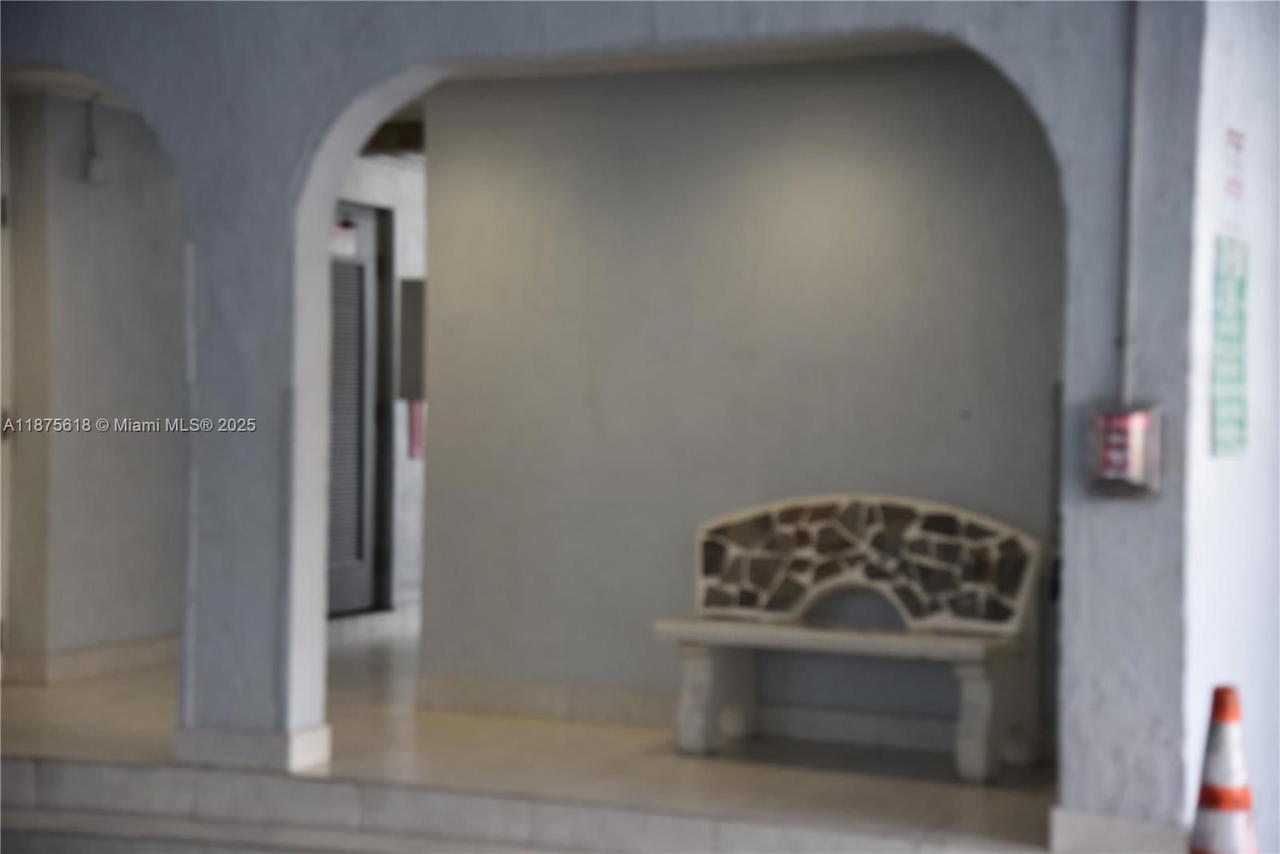 Real estate property located at 6855 Abbott Ave #703, Miami-dade, Villa Royal Condo, Miami Beach, FL