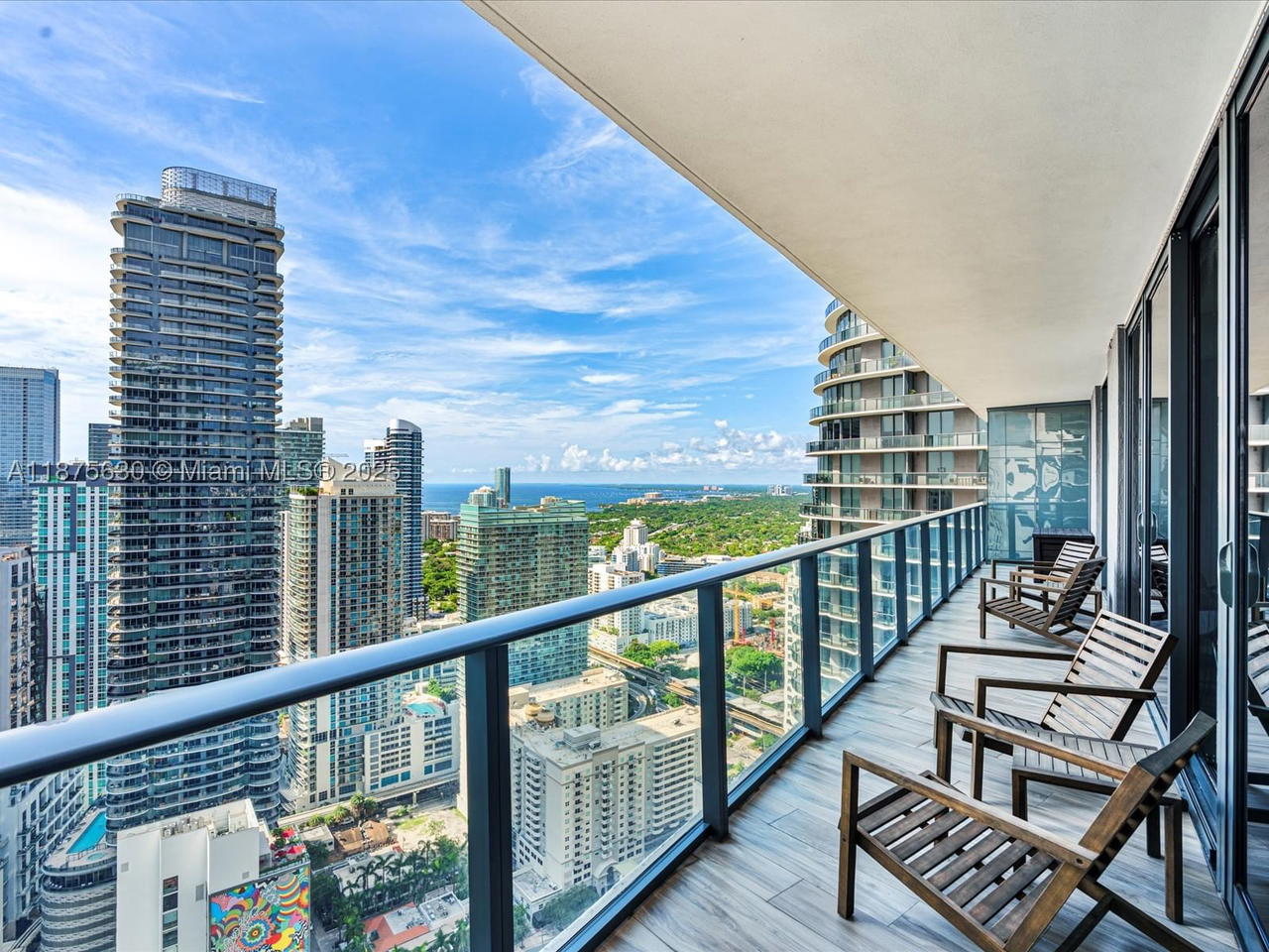 Real estate property located at 801 Miami Ave #4402, Miami-dade, 801 Sma Residences Condo, Miami, FL