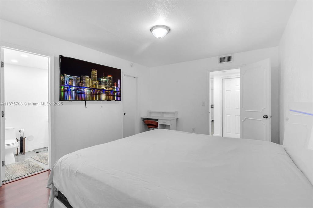Real estate property located at 1630 46th St #406E, Miami-dade, Silver Spring Tower Condo, Hialeah, FL