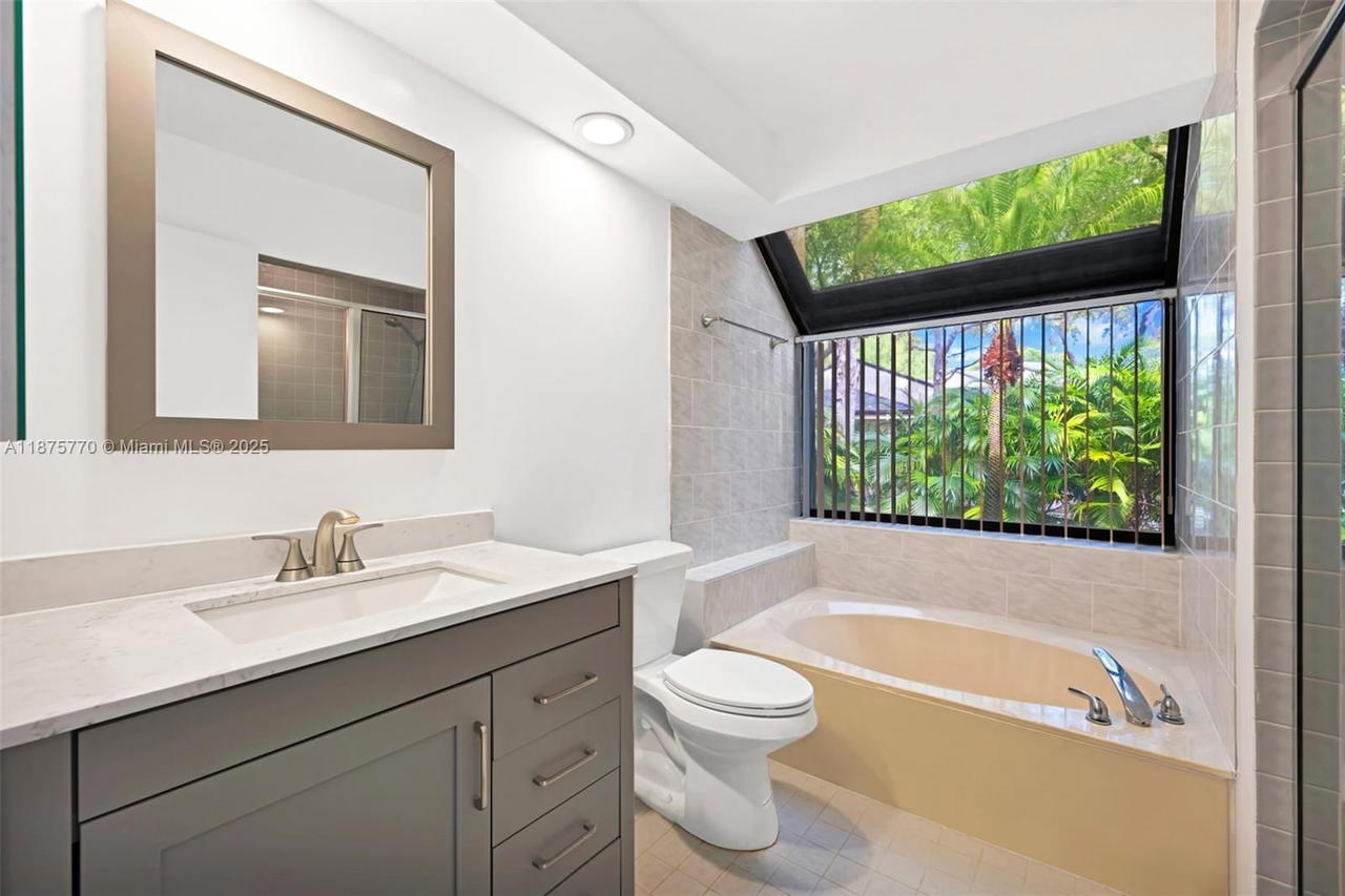 Real estate property located at 200 97th Ave, Broward, Jacaranda Parcel 608, Plantation, FL