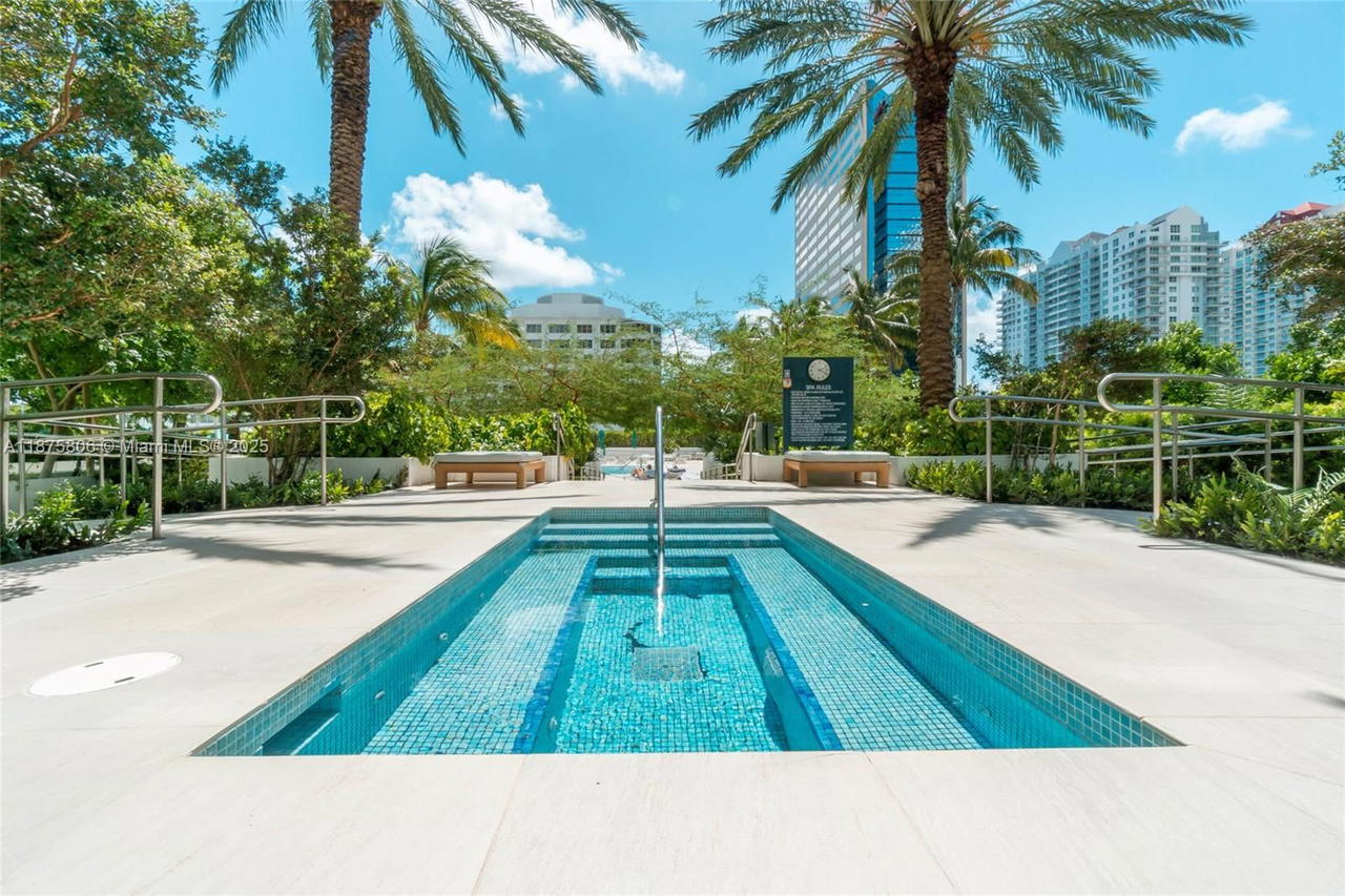 Real estate property located at 951 Brickell Ave #1010, Miami-dade, The Plaza 901 Brickell Co, Miami, FL