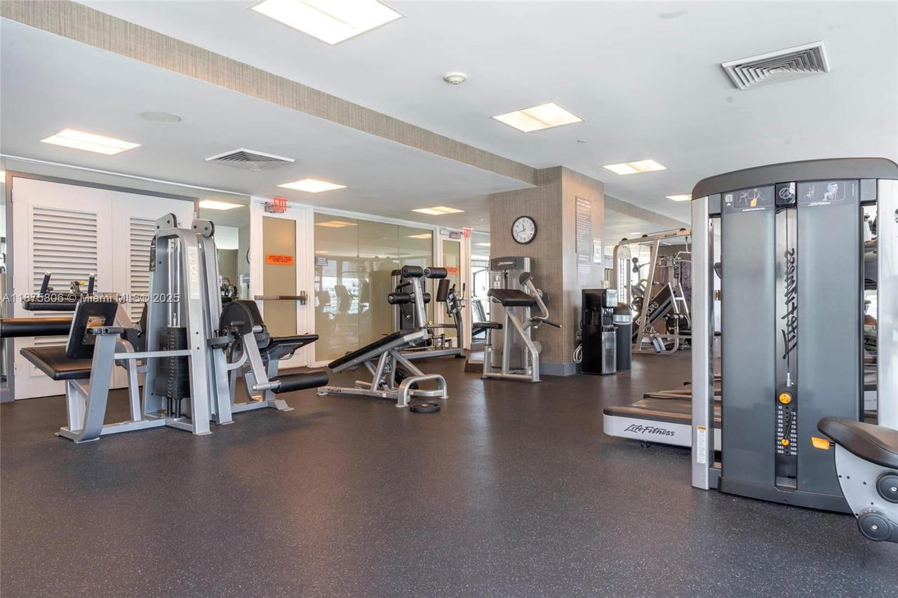 Real estate property located at 951 Brickell Ave #1010, Miami-dade, The Plaza 901 Brickell Co, Miami, FL
