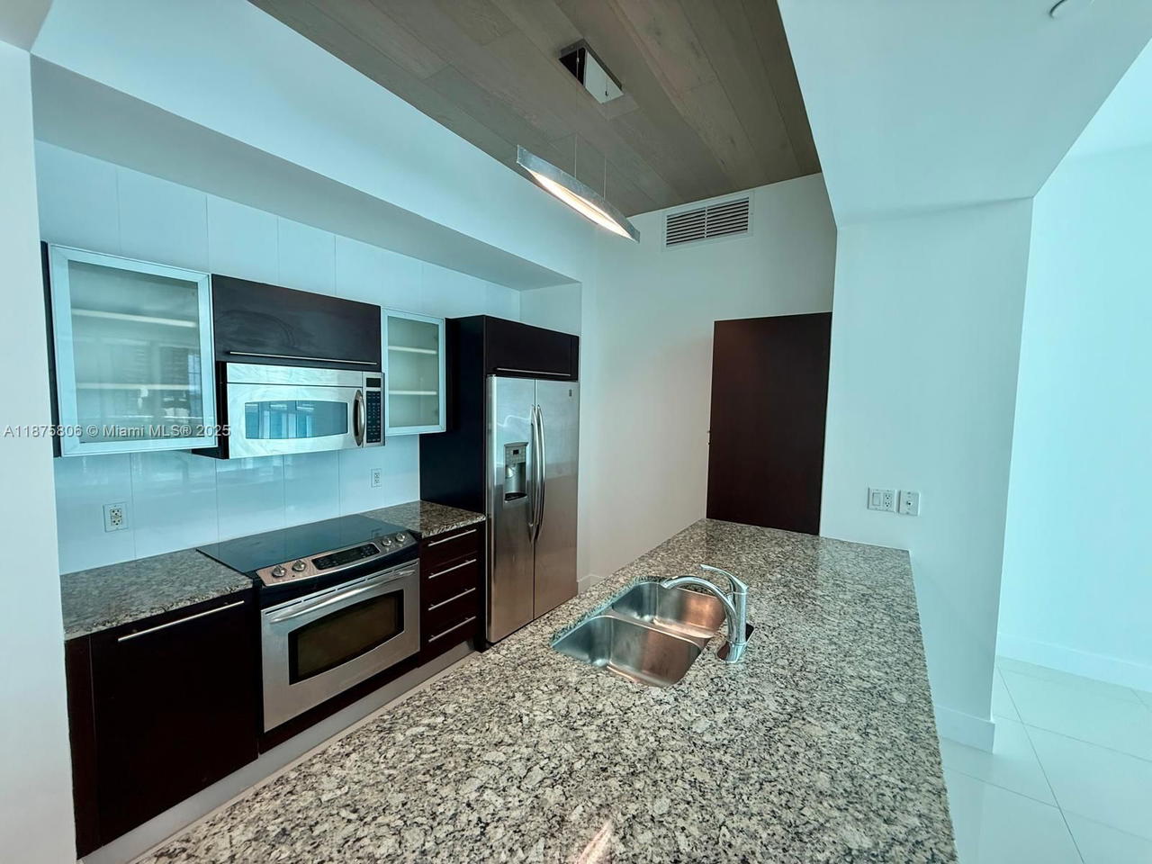 Real estate property located at 951 Brickell Ave #1010, Miami-dade, The Plaza 901 Brickell Co, Miami, FL