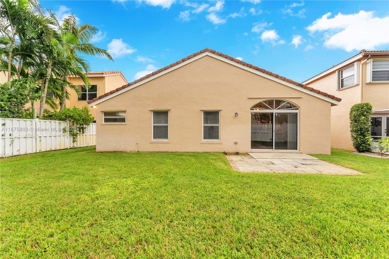 Real estate property located at 18033 20th St, Broward, Silver Lakes Phase Iii, Miramar, FL