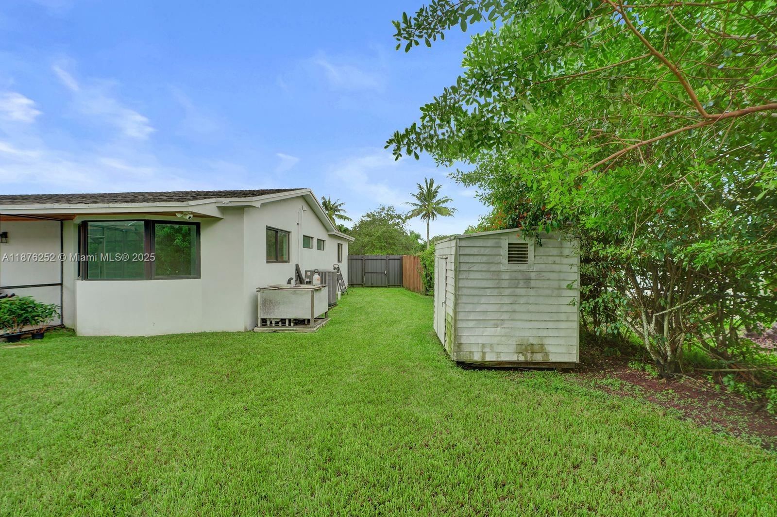 Real estate property located at 10920 105th Ave, Miami-dade, Kendale South Sec 3 Part, Miami, FL
