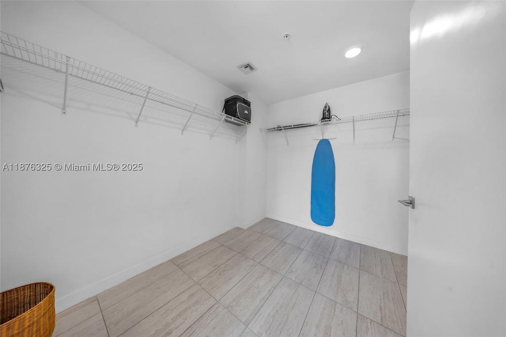 Real estate property located at 3900 Biscayne Blvd S-208, Miami-dade, Quadro Condo, Miami, FL