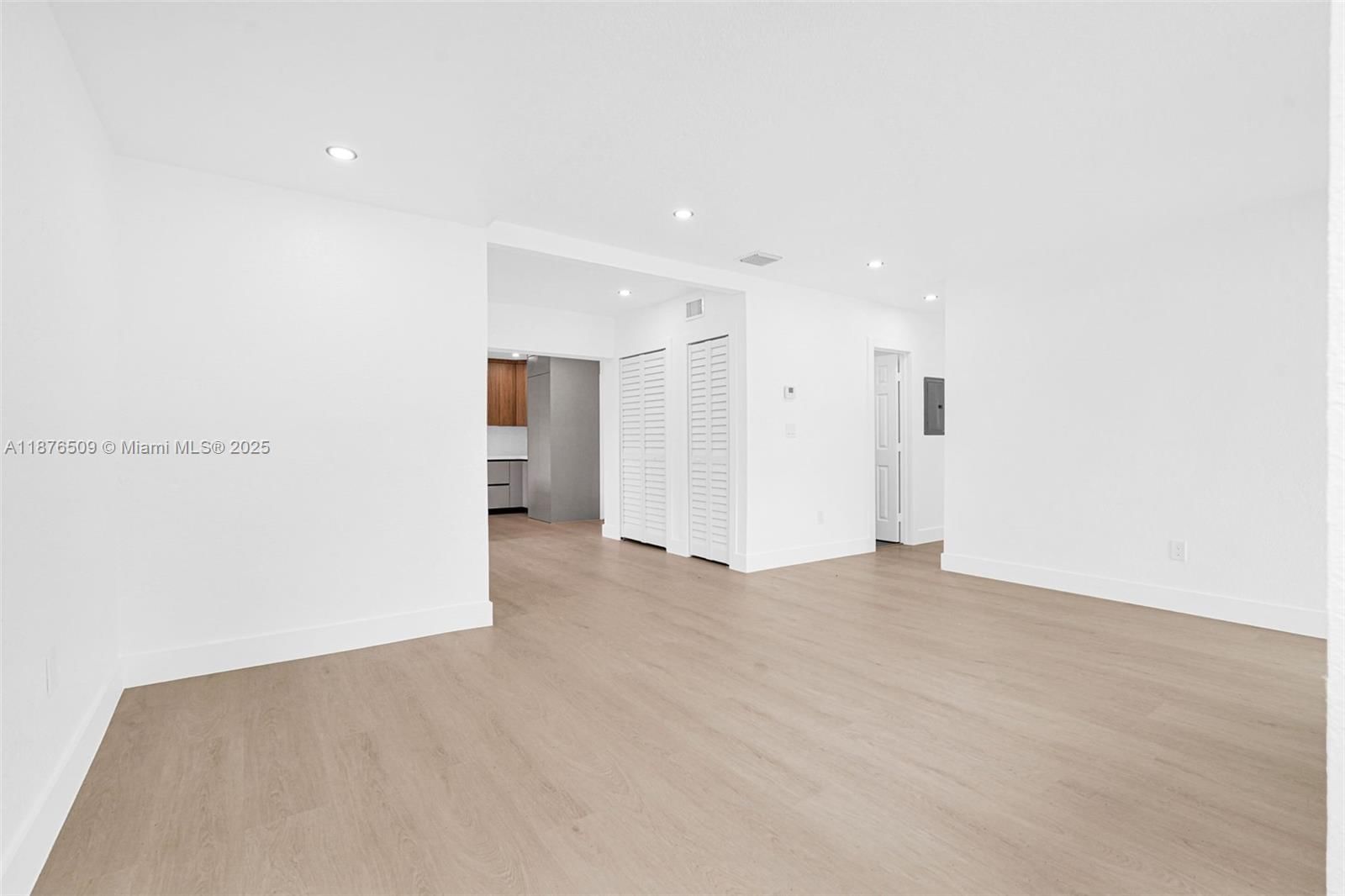 Real estate property located at 3315 98th St, Miami-dade, The Tropics Addn, Miami, FL