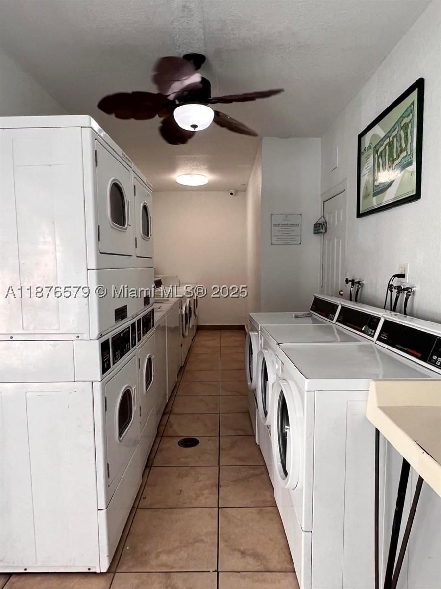 Real estate property located at 411 Executive Center Dr #209, Palm Beach, Clear Lake Palms Condo, West Palm Beach, FL
