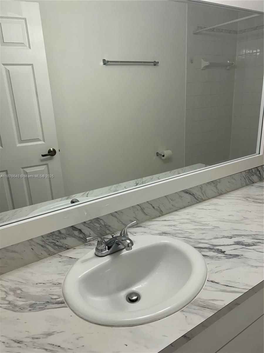 Real estate property located at 721 148th Ave #305, Broward, Villas De Tuscany Condo, Sunrise, FL
