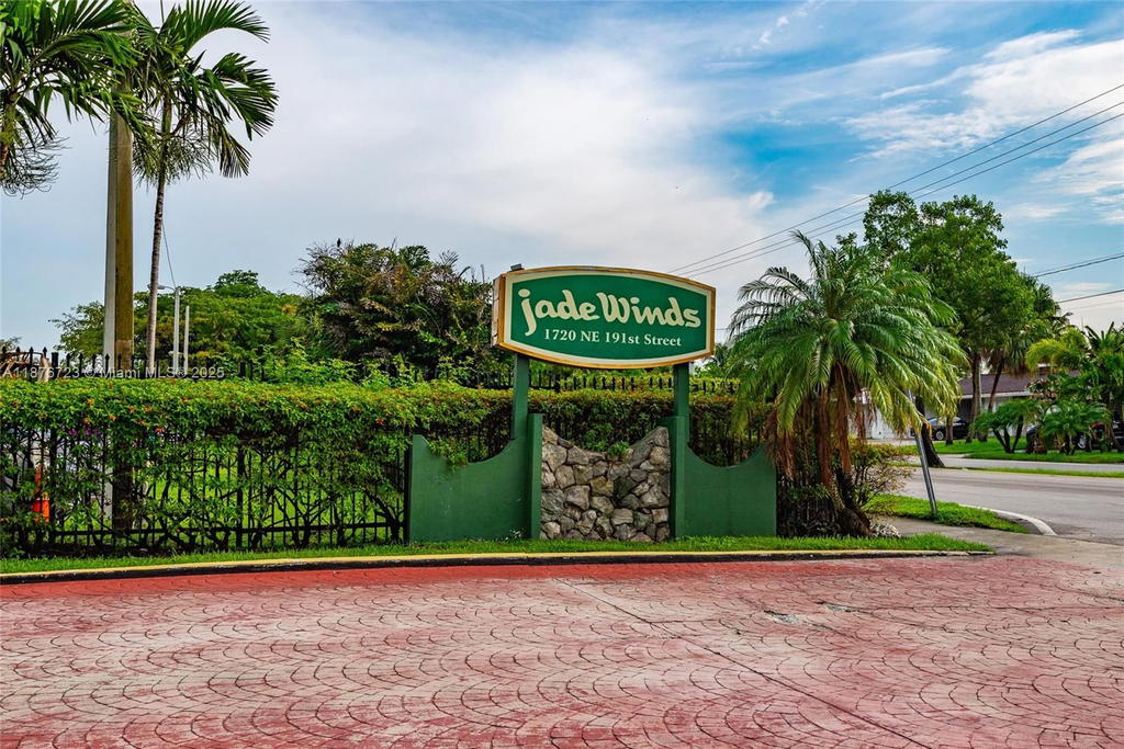 Real estate property located at 1750 191st St #708-2, Miami-dade, Jade Winds Group-daisy Ga, Miami, FL