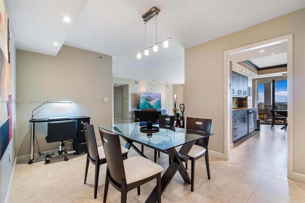 Real estate property located at 2000 Towerside Ter #1407, Miami-dade, Towers Of Quayside Condo, Miami, FL
