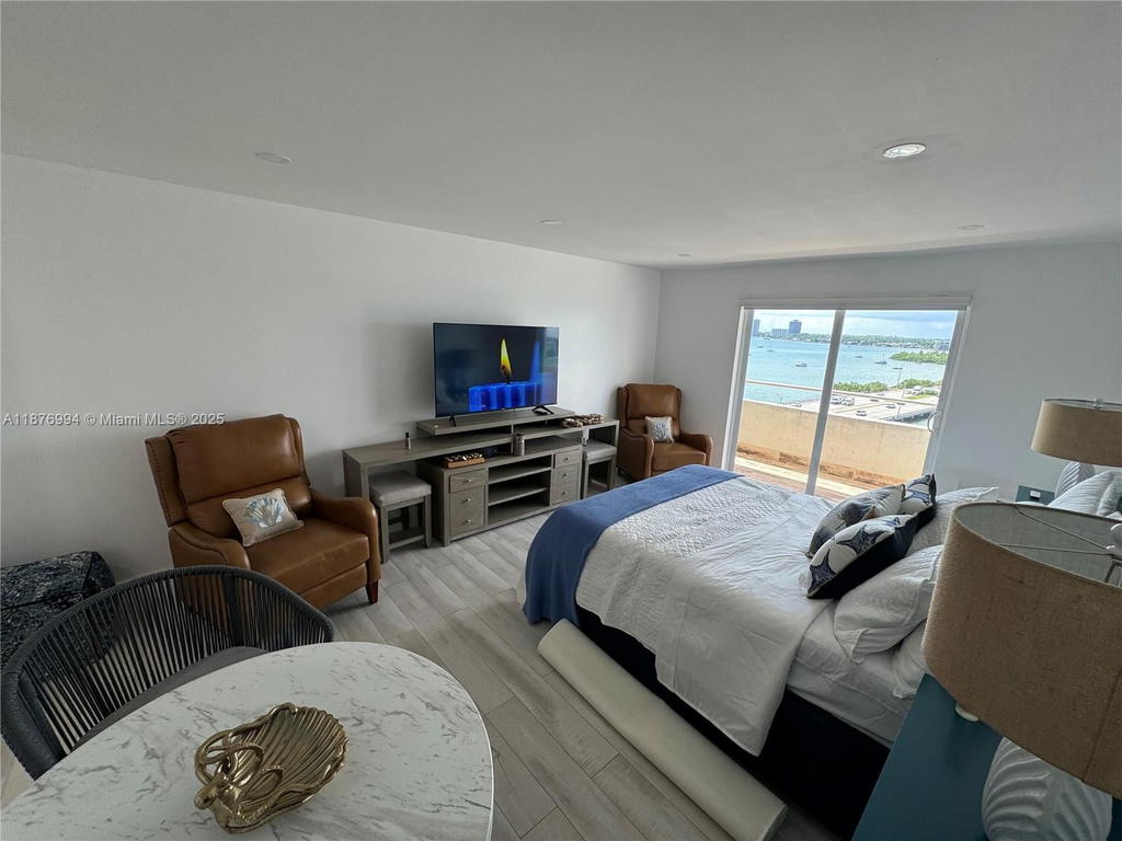 Real estate property located at 7904 West Dr #903, Miami-dade, Bayshore Yacht & Tennis C, North Bay Village, FL