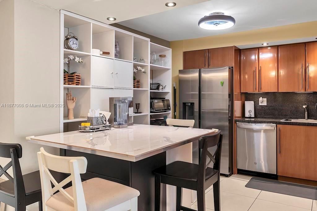 Real estate property located at 251 174th St #708, Miami-dade, Winston Towers 200, Sunny Isles Beach, FL