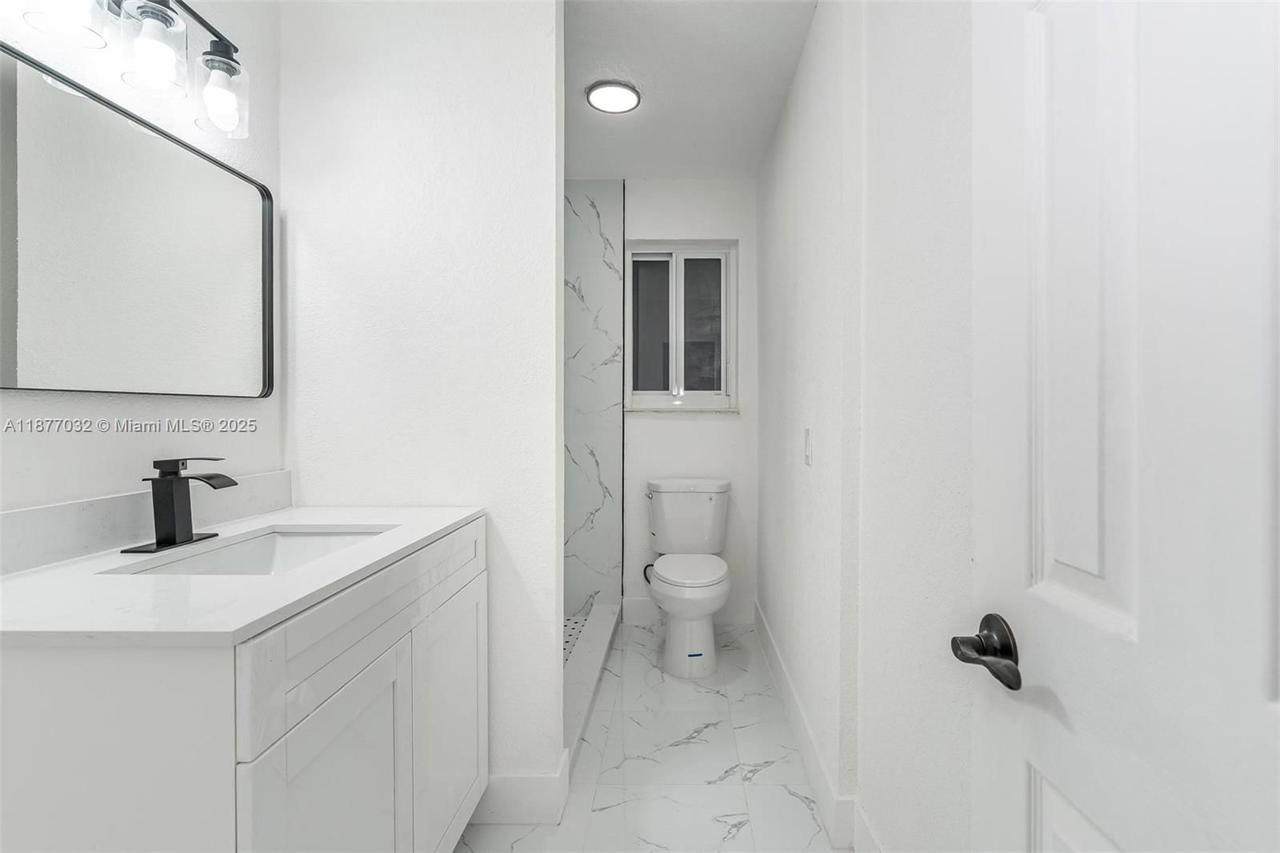 Real estate property located at 4731 12th St, Broward, Flair Sub No 2, Lauderhill, FL