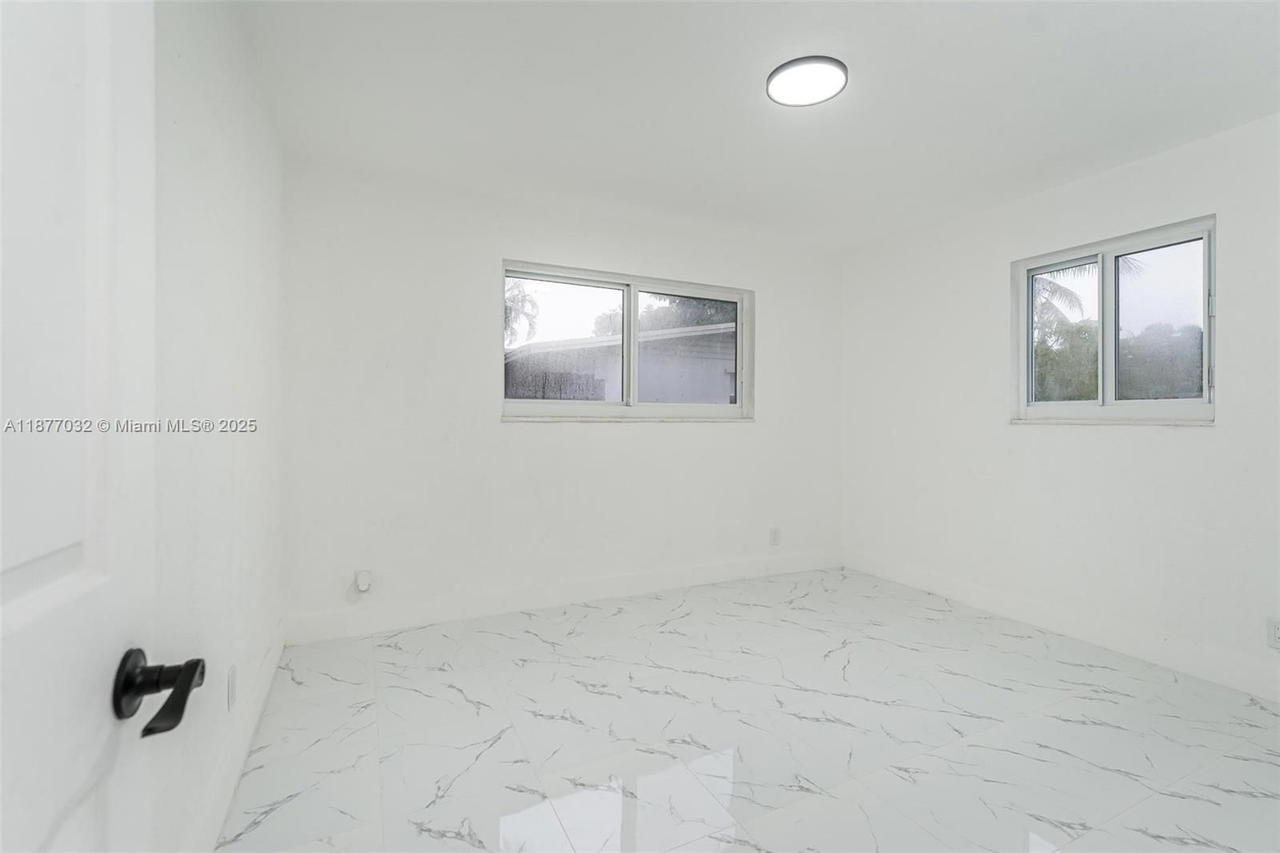 Real estate property located at 4731 12th St, Broward, Flair Sub No 2, Lauderhill, FL