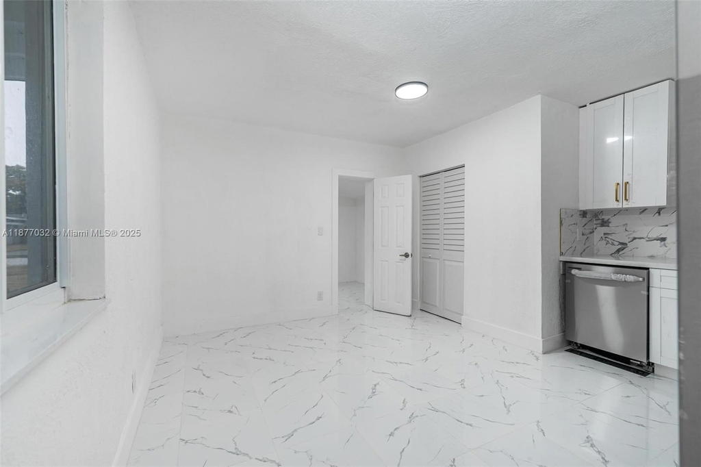 Real estate property located at 4731 12th St, Broward, Flair Sub No 2, Lauderhill, FL