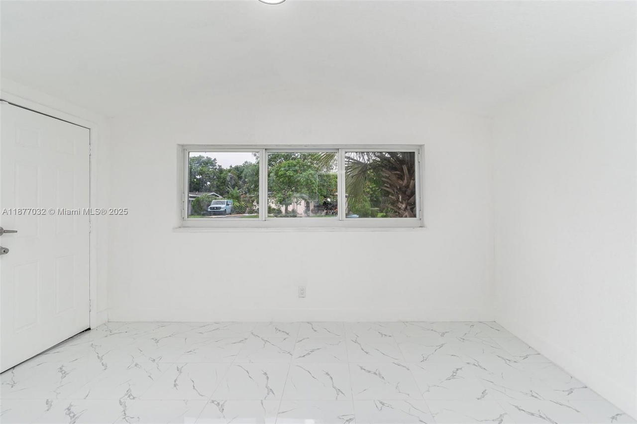 Real estate property located at 4731 12th St, Broward, Flair Sub No 2, Lauderhill, FL