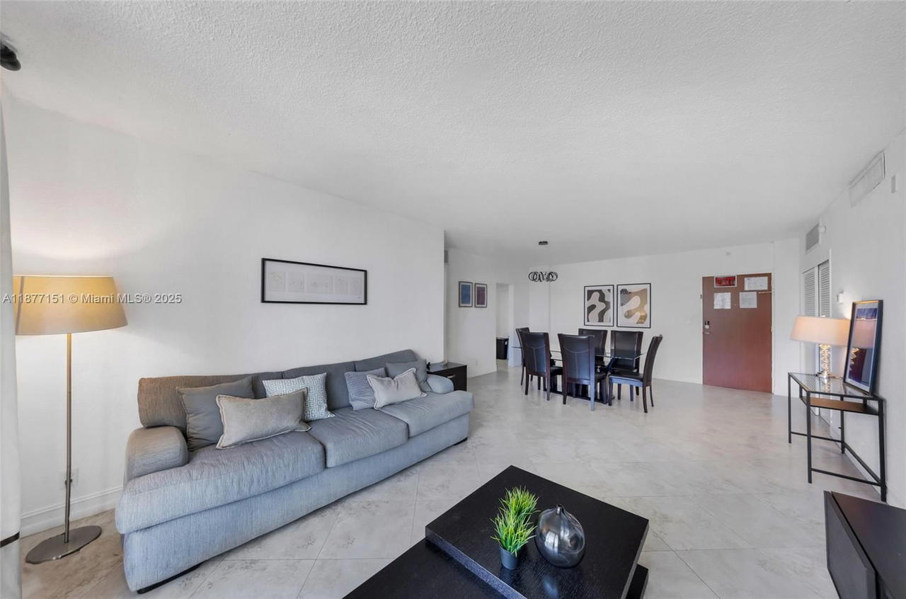 Real estate property located at 3901 Ocean Dr #7P, Broward, Tides On Hollywood Beach, Hollywood, FL