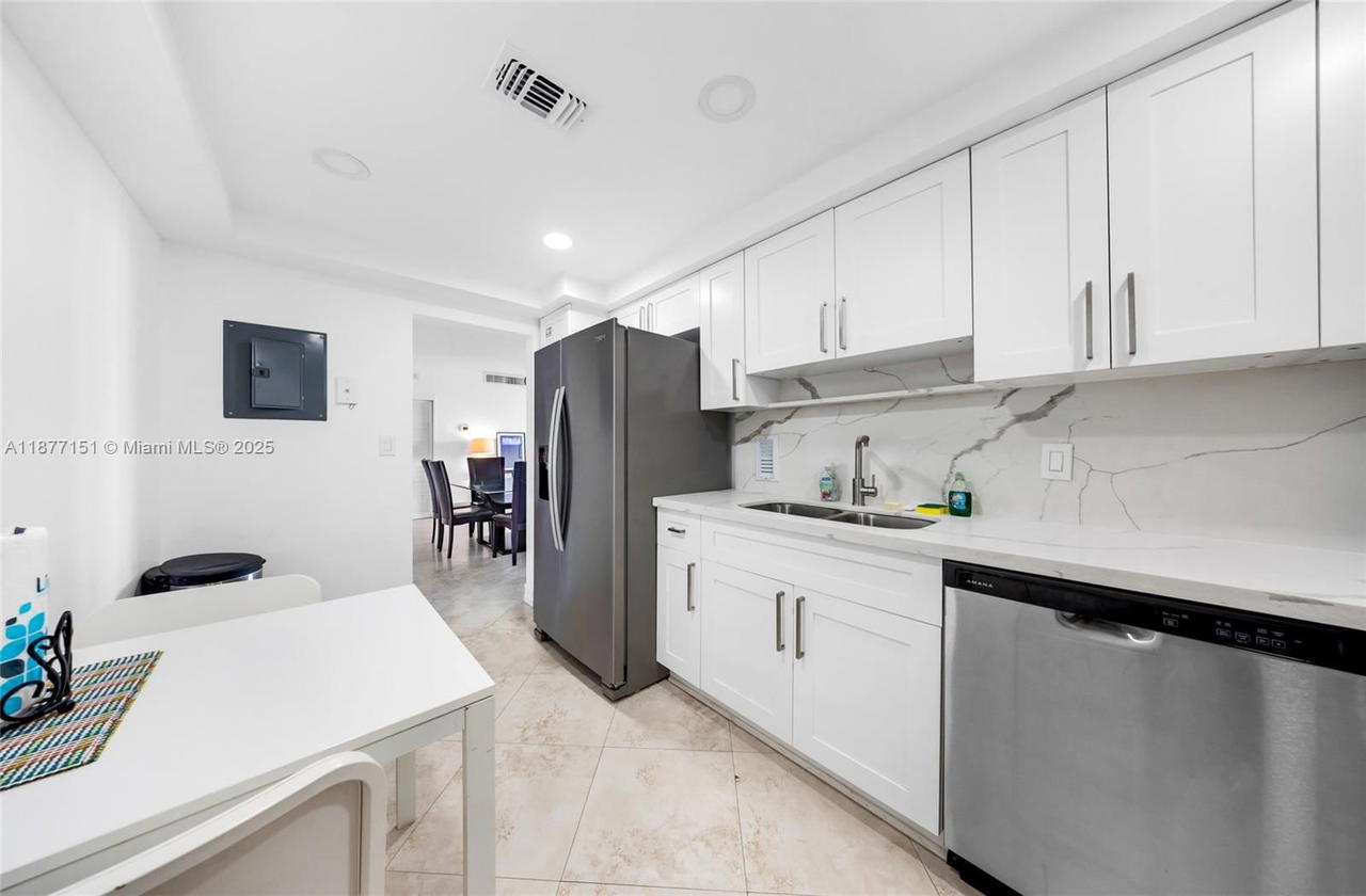 Real estate property located at 3901 Ocean Dr #7P, Broward, Tides On Hollywood Beach, Hollywood, FL