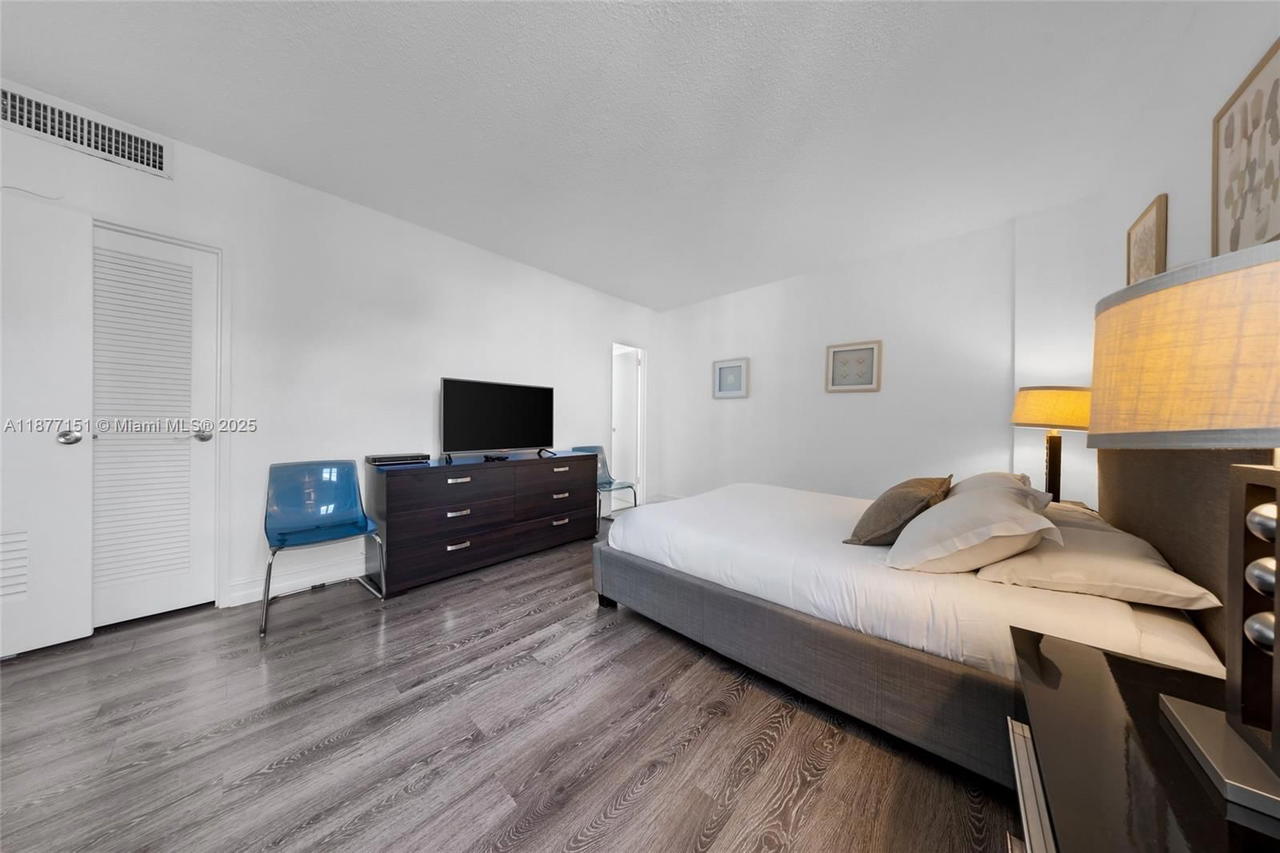 Real estate property located at 3901 Ocean Dr #7P, Broward, Tides On Hollywood Beach, Hollywood, FL
