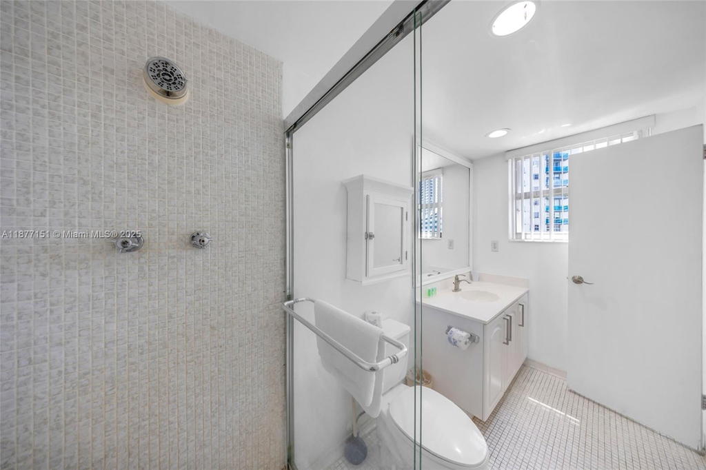 Real estate property located at 3901 Ocean Dr #7P, Broward, Tides On Hollywood Beach, Hollywood, FL