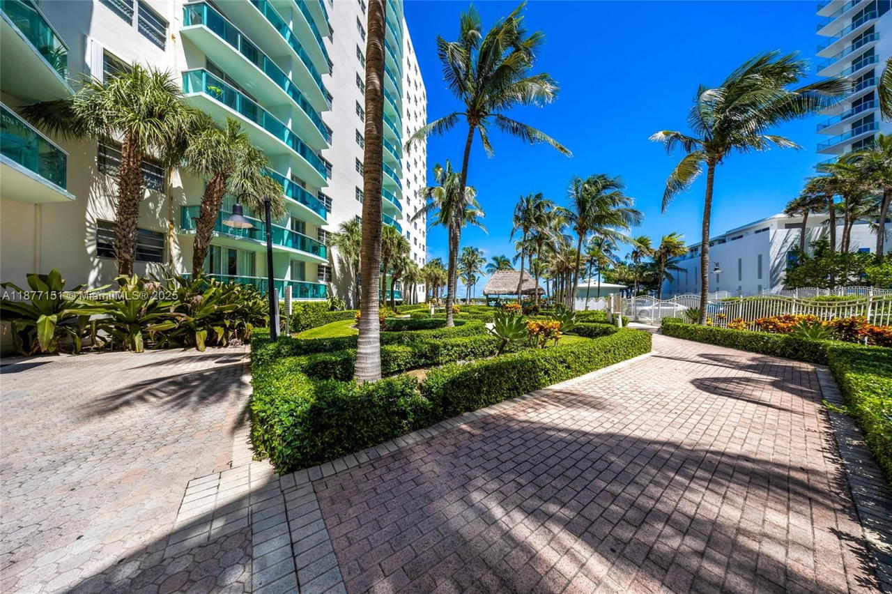 Real estate property located at 3901 Ocean Dr #7P, Broward, Tides On Hollywood Beach, Hollywood, FL