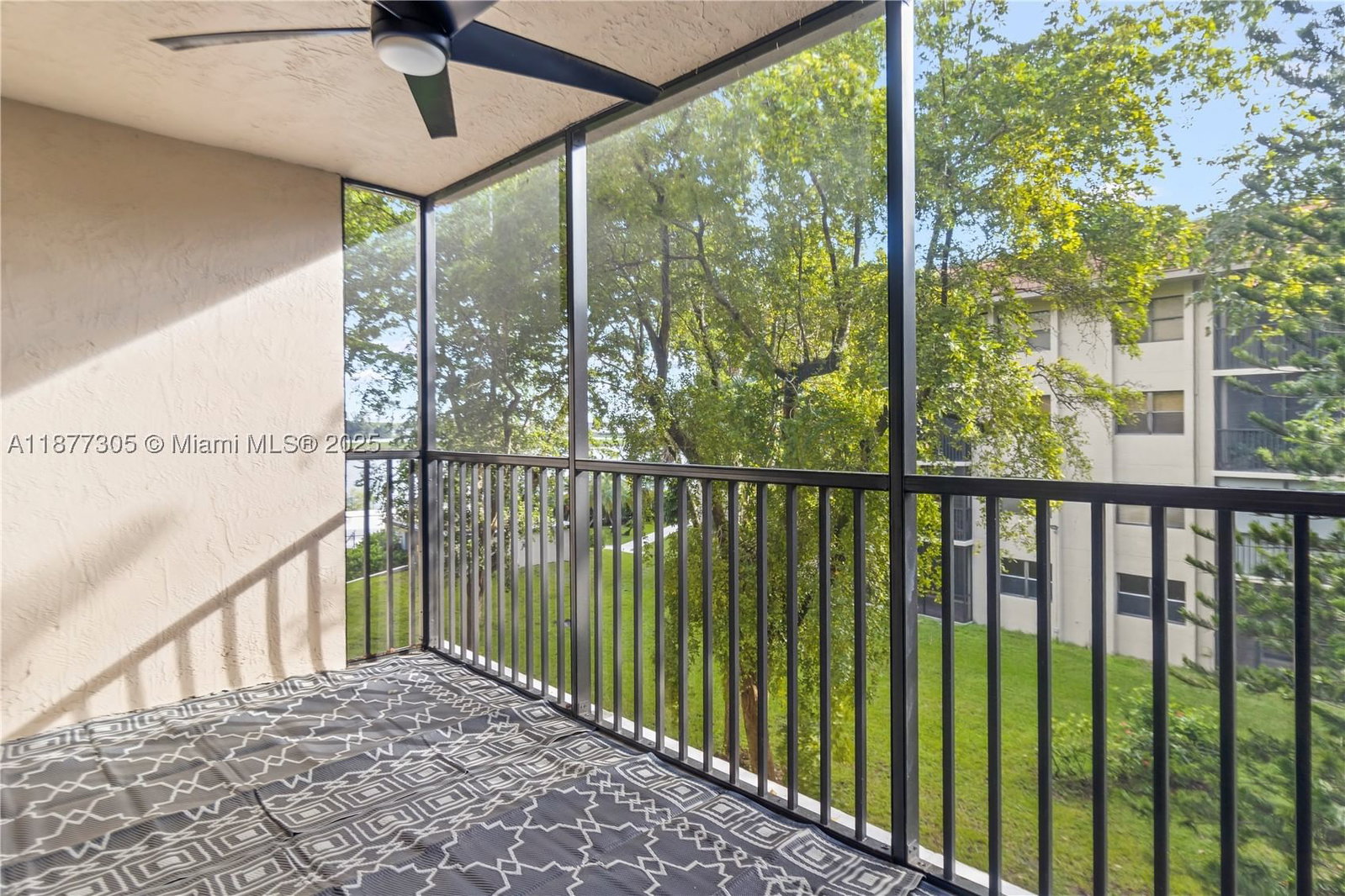 Real estate property located at 481 Ives Dairy Rd #303-4, Miami-dade, Summertree Vilg Calif Cl, Miami, FL