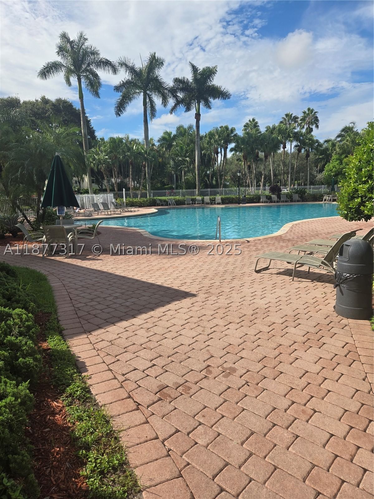 Real estate property located at 7733 17th Ct, Broward, Walnut Creek, Pembroke Pines, FL