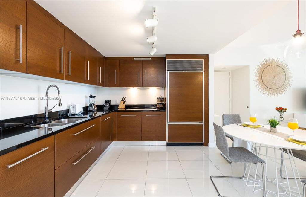 Real estate property located at 485 Brickell Ave #4101, Miami-dade, Icon Brickell Condo No 3, Miami, FL