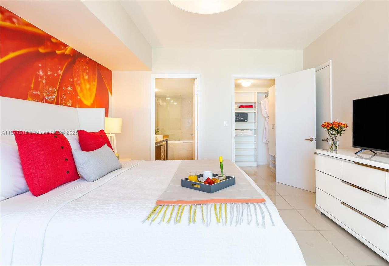 Real estate property located at 485 Brickell Ave #4101, Miami-dade, Icon Brickell Condo No 3, Miami, FL