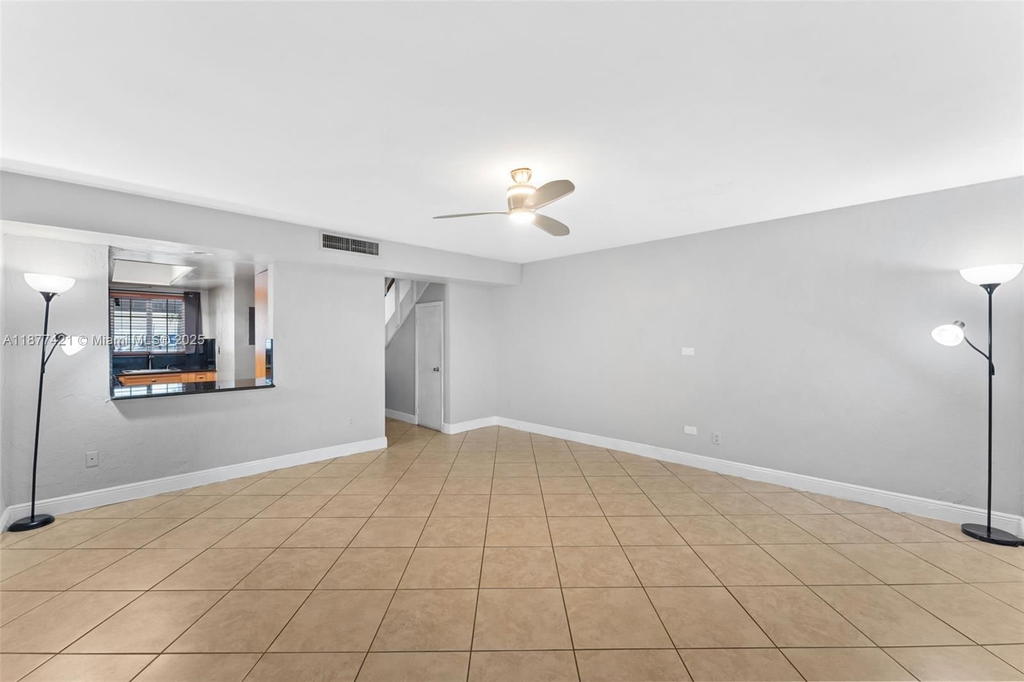 Real estate property located at 7025 19th Ct, Miami-dade, Chambers Land Company Sub, Hialeah, FL