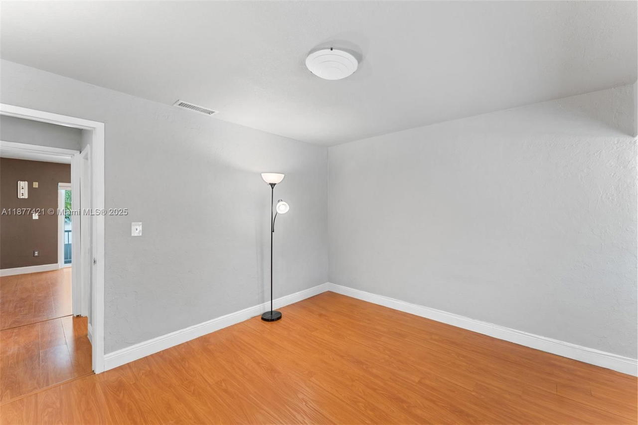 Real estate property located at 7025 19th Ct, Miami-dade, Chambers Land Company Sub, Hialeah, FL