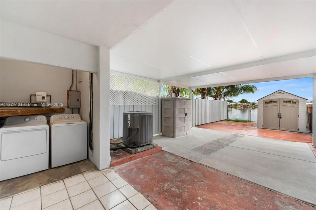 Real estate property located at 7025 19th Ct, Miami-dade, Chambers Land Company Sub, Hialeah, FL