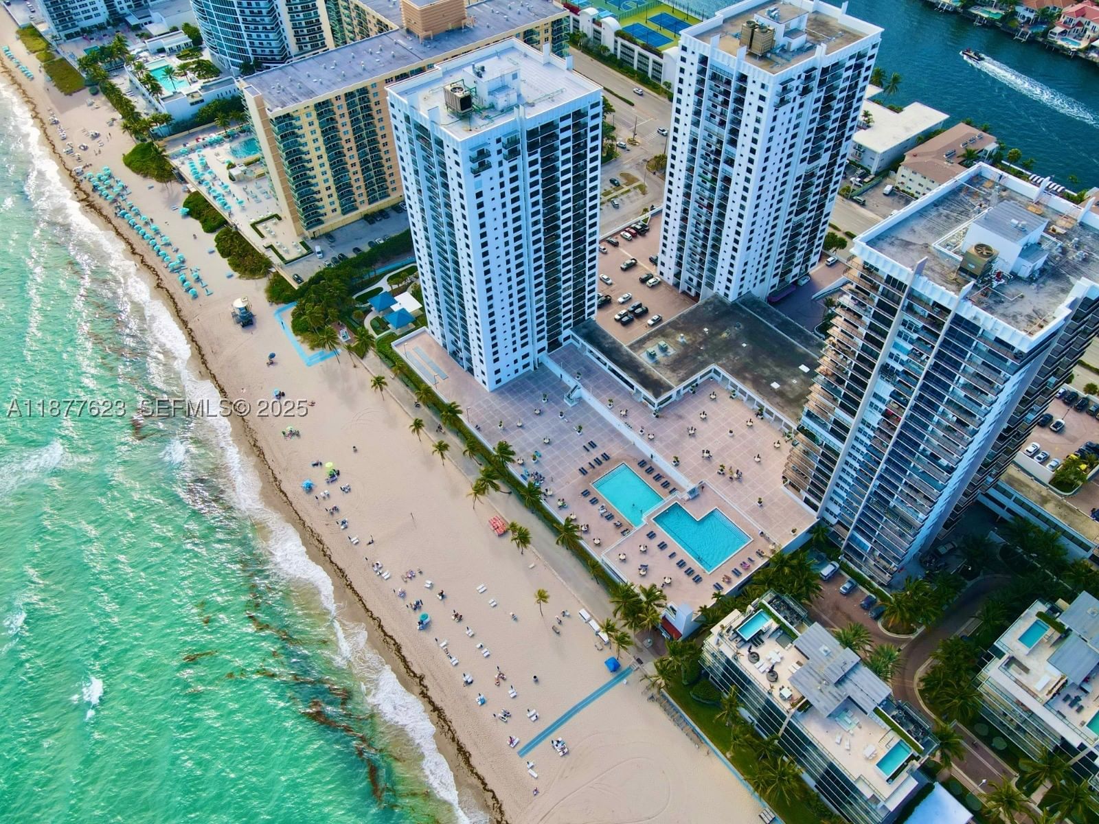 Real estate property located at 2401 Ocean Dr #2504, Broward, Britannia At Quadomain Co, Hollywood, FL