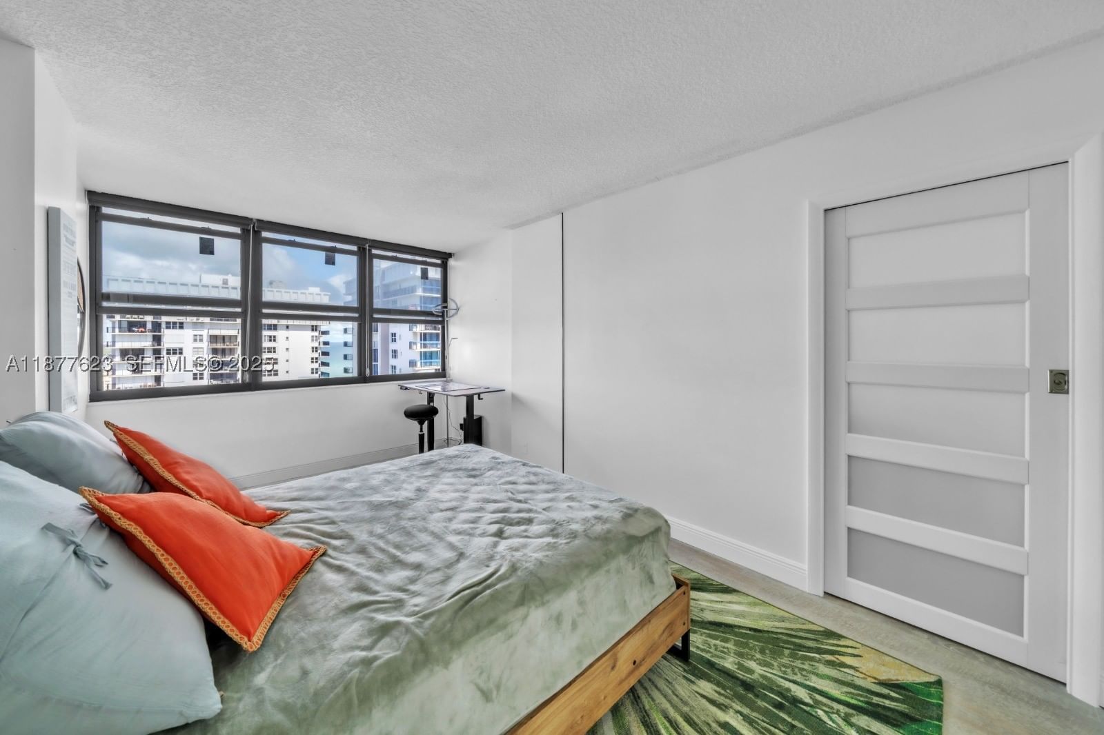 Real estate property located at 2401 Ocean Dr #2504, Broward, Britannia At Quadomain Co, Hollywood, FL
