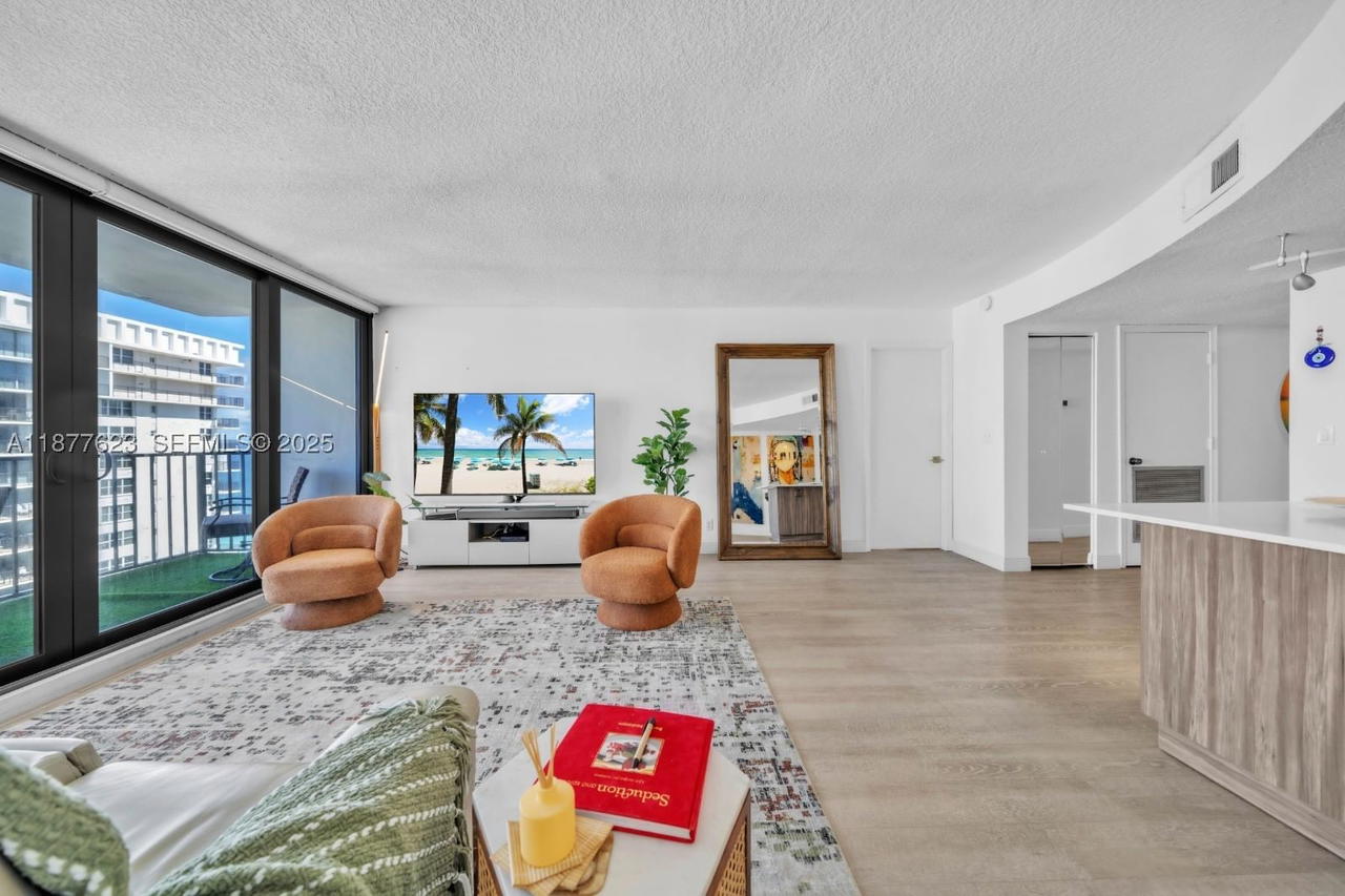 Real estate property located at 2401 Ocean Dr #2504, Broward, Britannia At Quadomain Co, Hollywood, FL